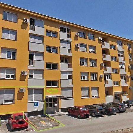 Ka Star Lägenhet Karlovac Exteriör bild